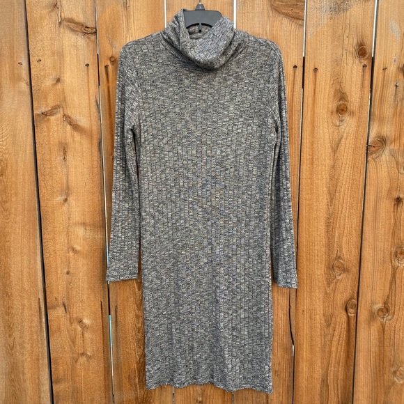 Forever 21 Dresses & Skirts - F21 Gray Mid Length Sweater Dress